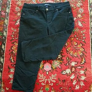 Bandolino -16- Dark blue capri jeans